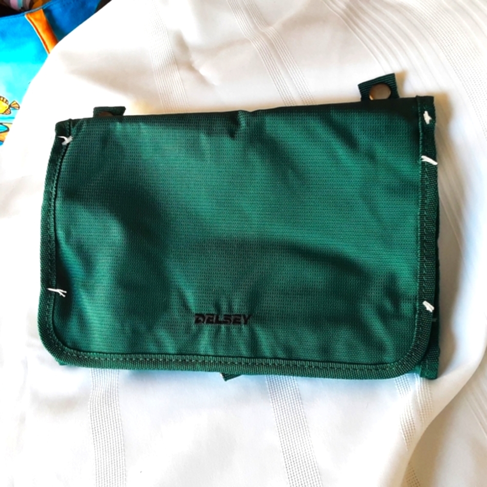 NEW Delsey Hanging Organizer